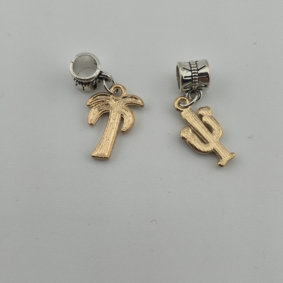 Palm Tree & Cactus Enamel Charms Gold Tone Dangle Beads for Bracelet Lot - Picture 2 of 2